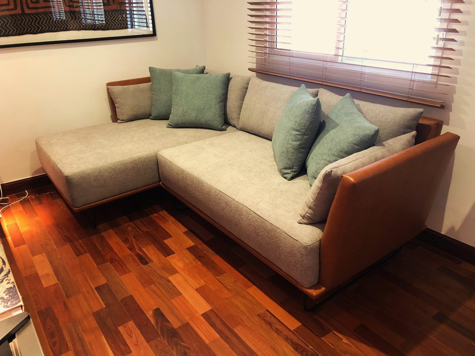 SOFÁ MODERN STYLISH